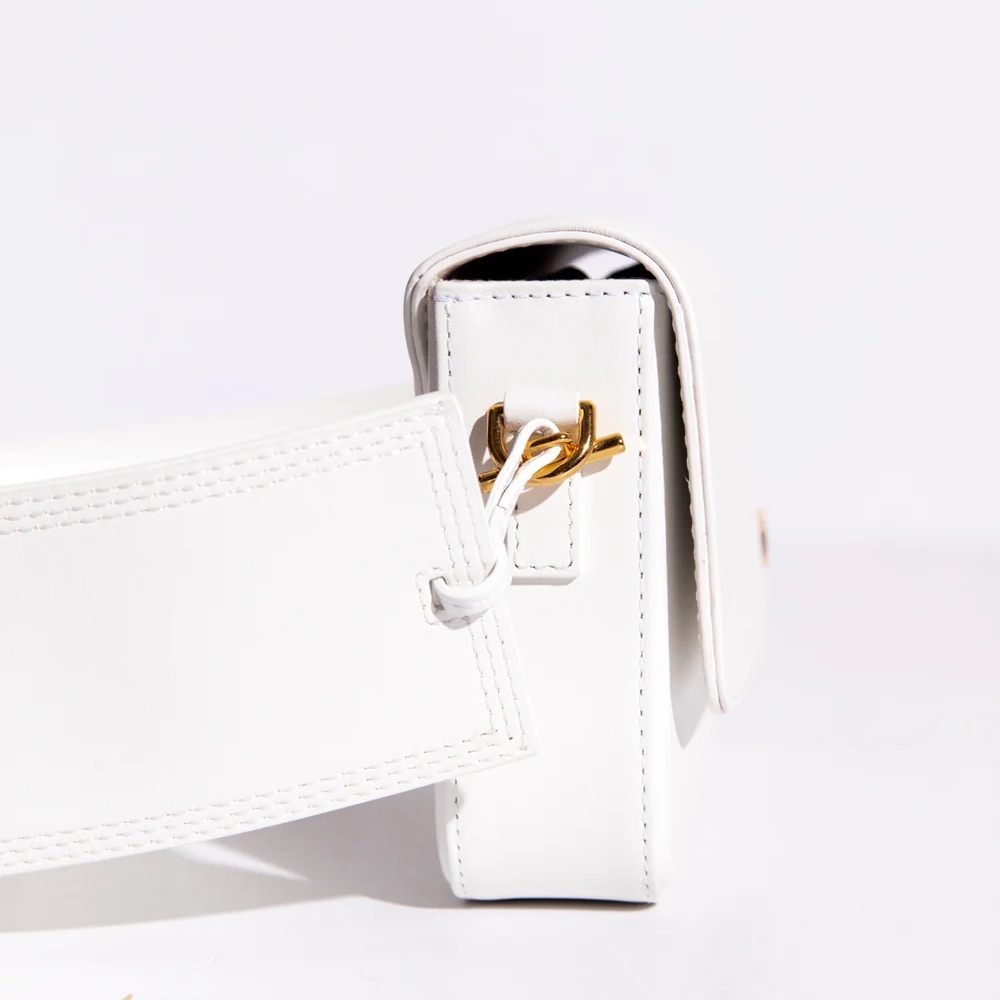 JACQUEMUS White Le Carinu Shoulder Bag - NWT 🤍 - Picture 4 of 7